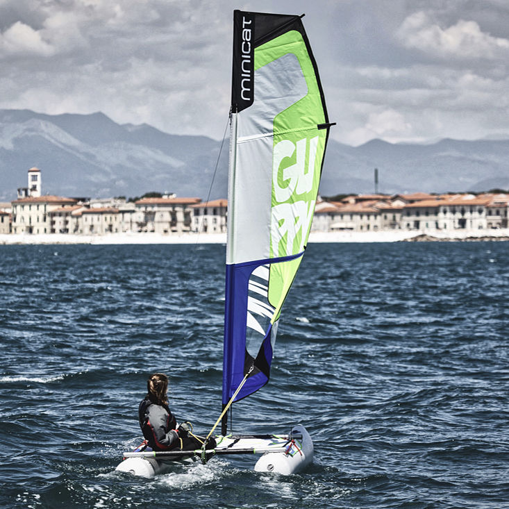 inflatable sailboat Minicat Guppy